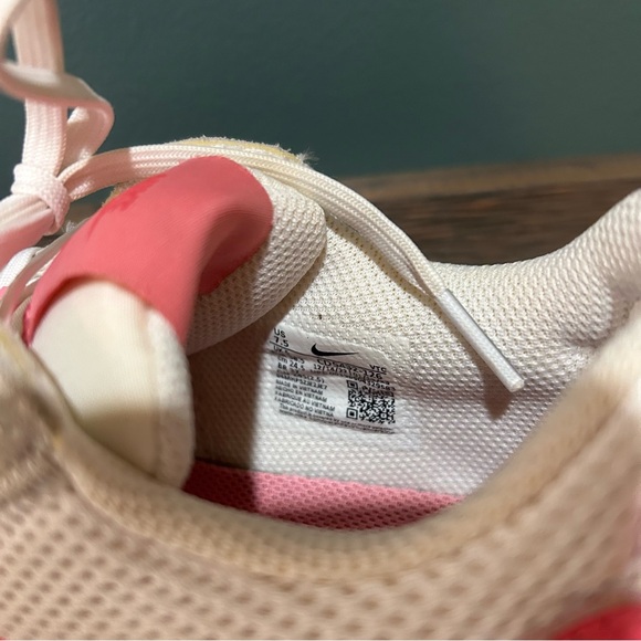 Nike Women's Air Max Sneakers - White and Pink Size 7.5 - Picture 10 of 10